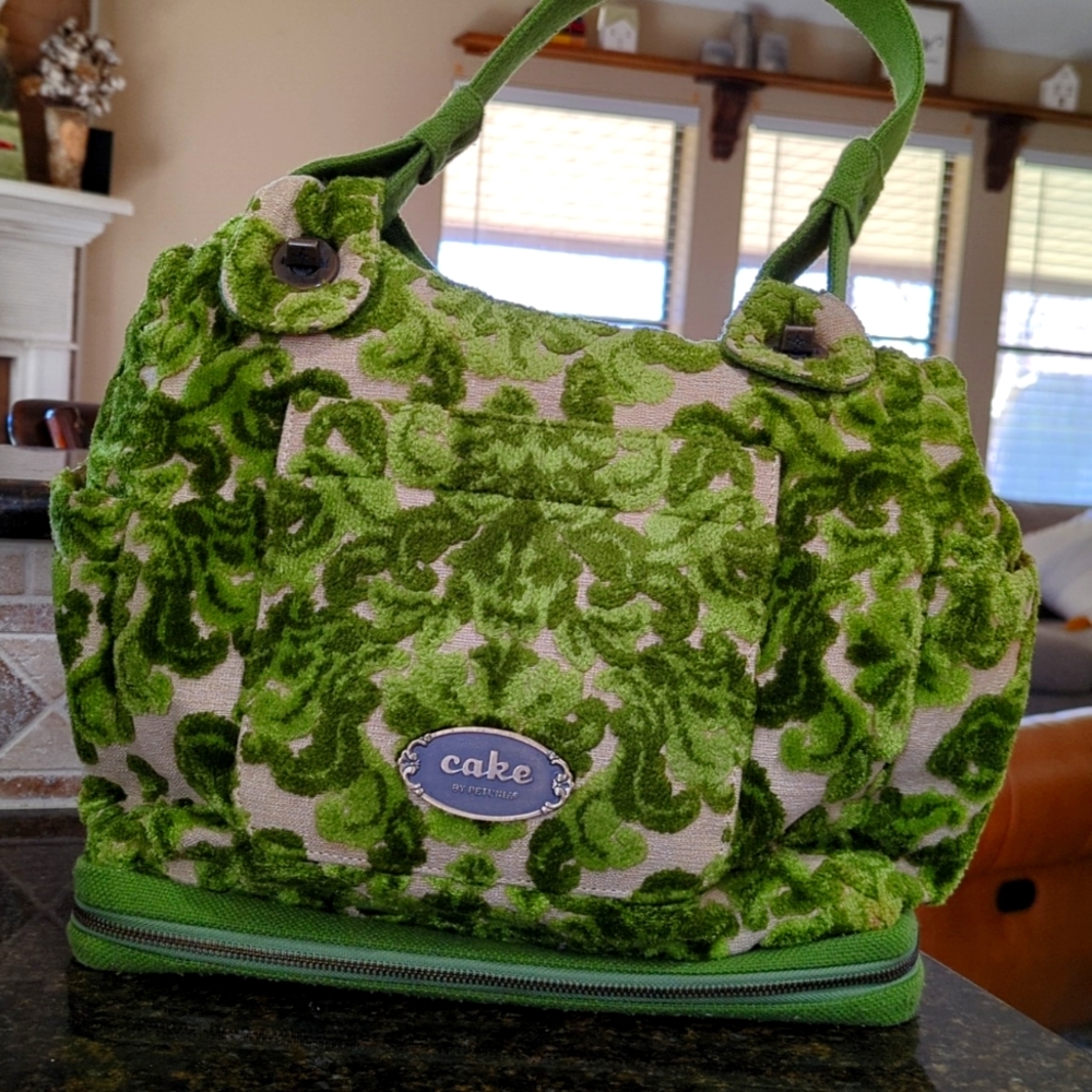 Petunia Picklebottom Cake diaper bag